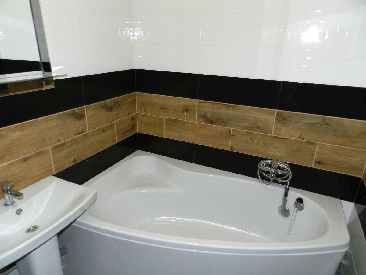3-Room Luxury Apartment 100M2 On Sobornyi Avenue 193, By Grandhome Zaporizhia Luaran gambar