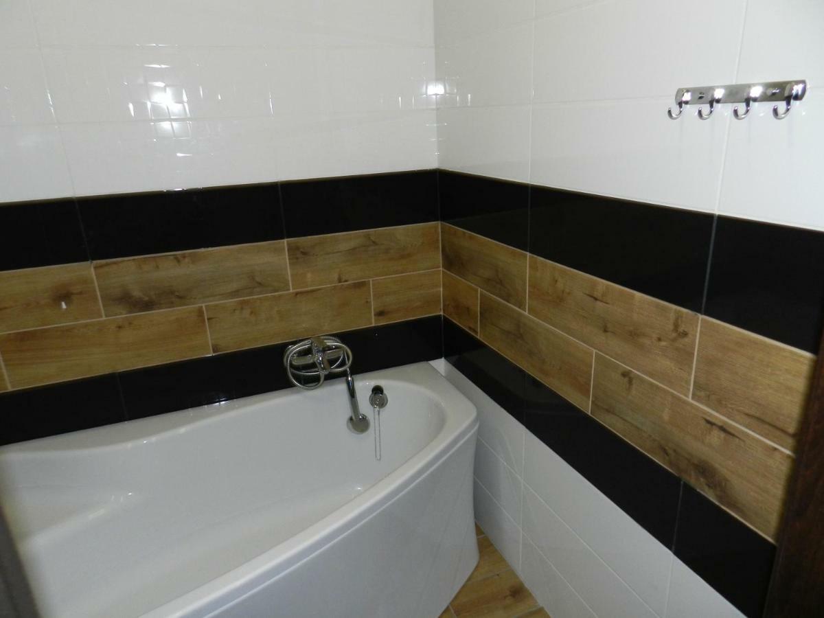 3-Room Luxury Apartment 100M2 On Sobornyi Avenue 193, By Grandhome Zaporizhia Luaran gambar
